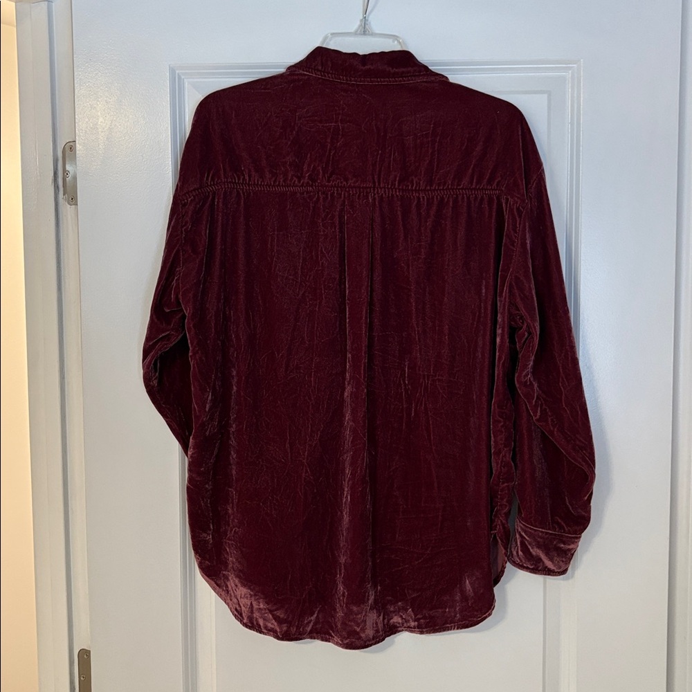 Universal Threads Top - Picture 4 of 4